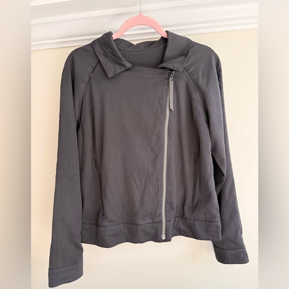 Lululemon Soft Summer Black Asymmetrical Zip Lightweight Vent Jacket NO SIZE - Picture 7 of 13